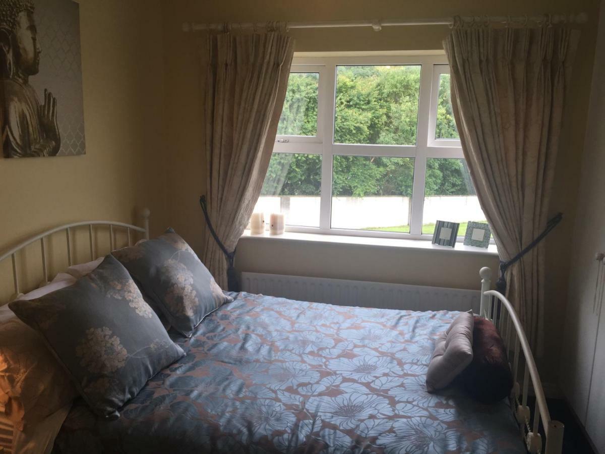 Tara Lodge Galway Eksteriør billede